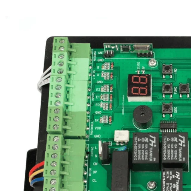 Gate control – a controller for a double-leaf, sliding or garage gate