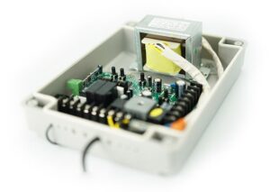 Double-leaf gate controller - ETM
