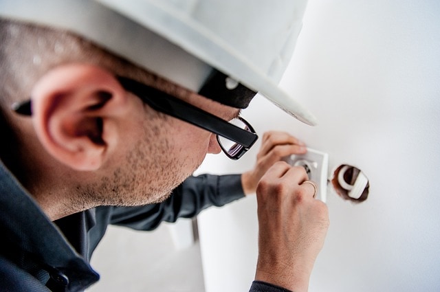 The advantages of the electric actuator not complicated